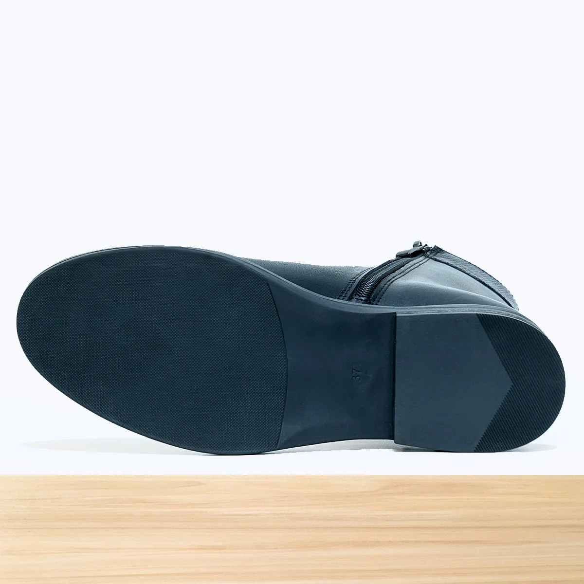 049F Orlea Cuir Noir NV – Image 8