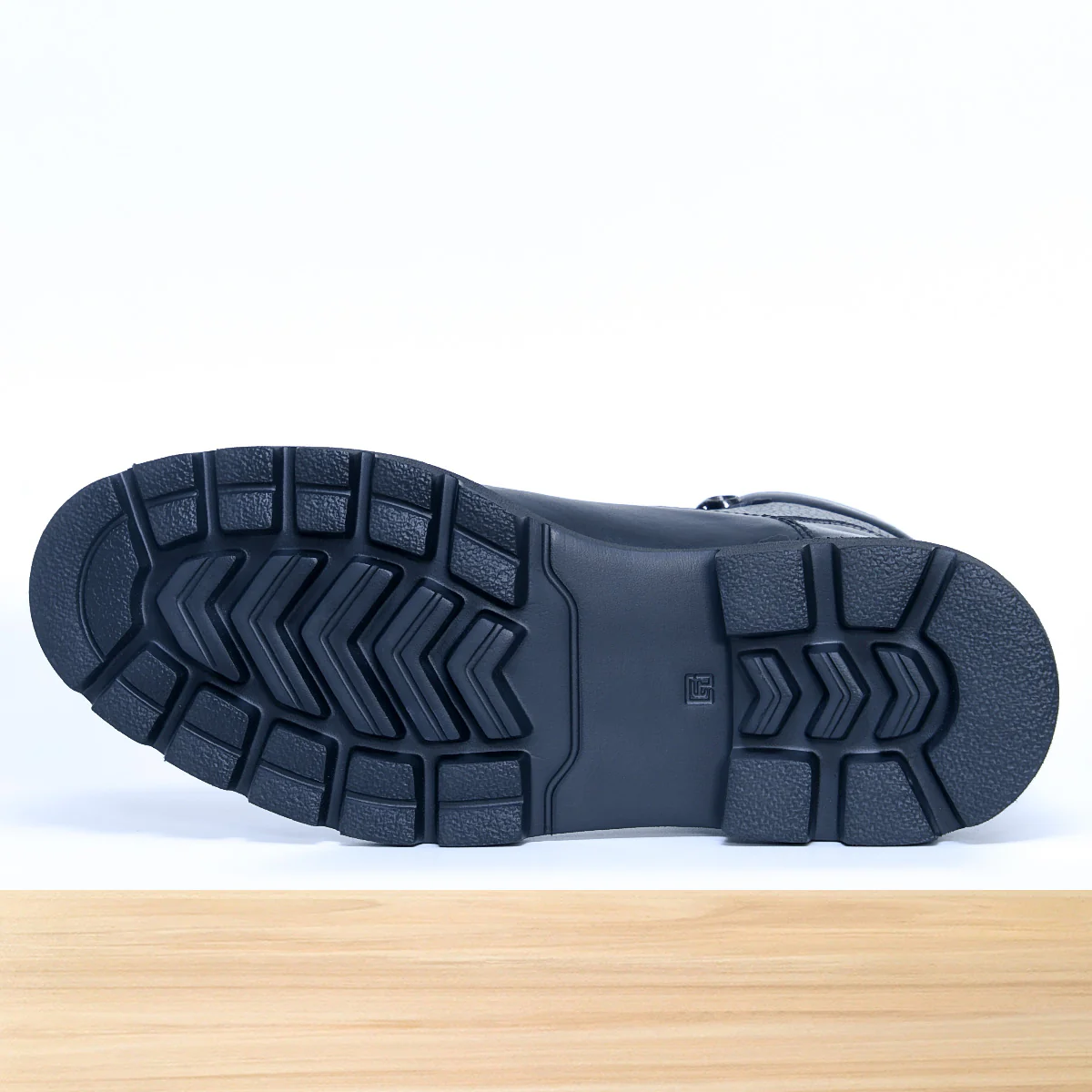 0205 Cavend Noir – Image 8