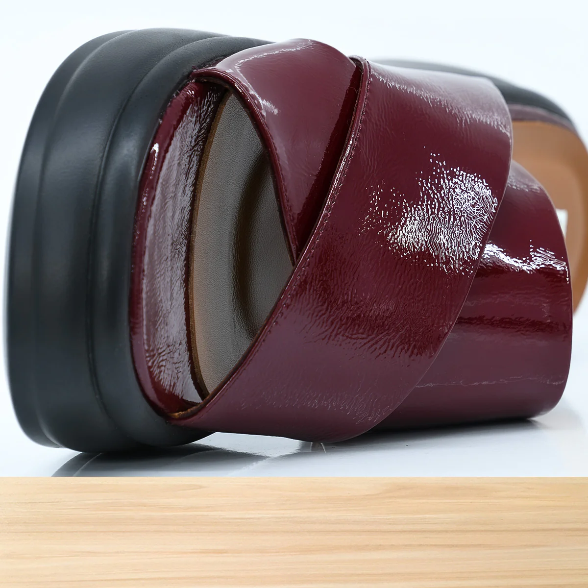 999f Luva en Cuir Bordeaux – Image 4