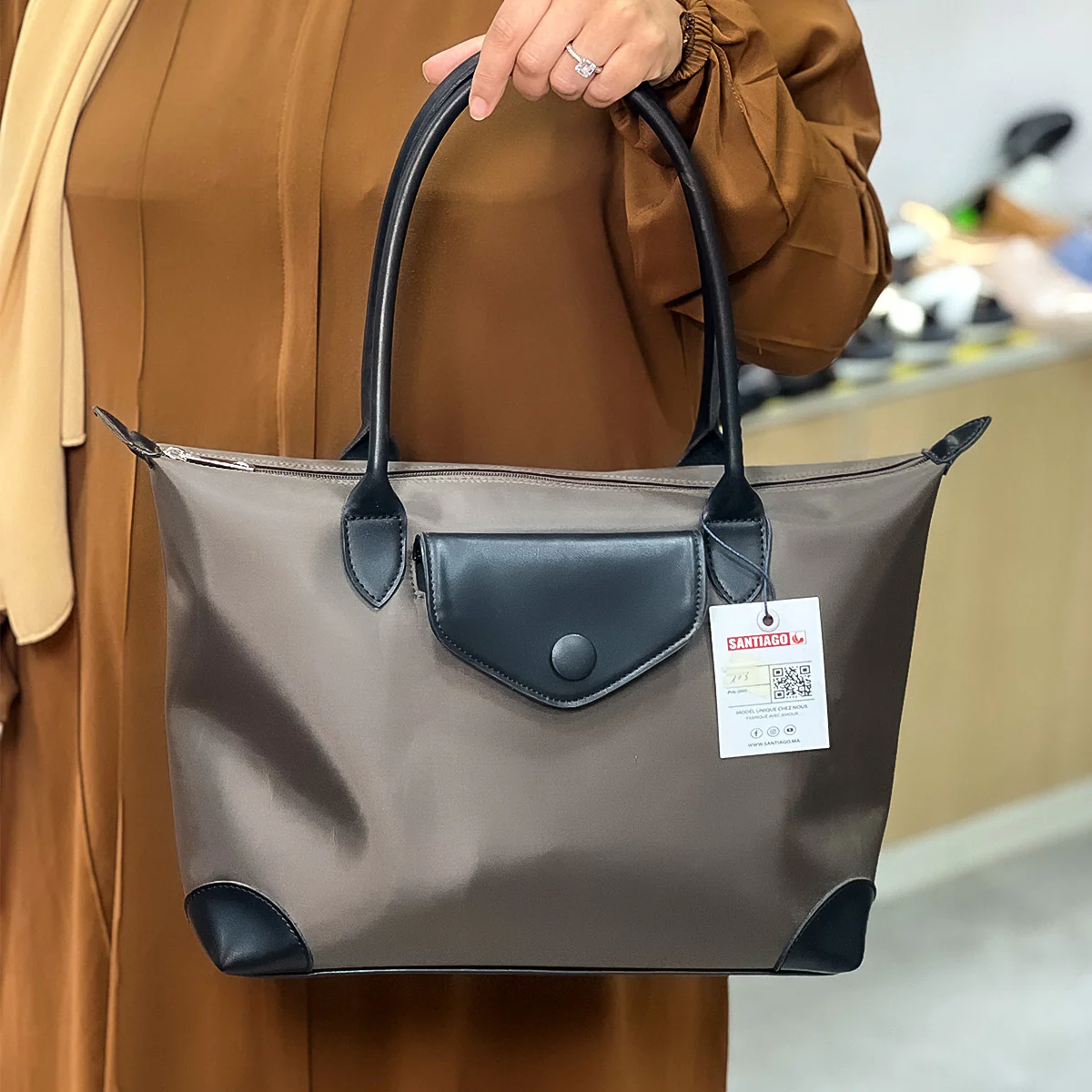 103 sc Vino Taupe Satiné – Image 3